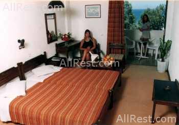 Ialyssos Bay Hotel 12